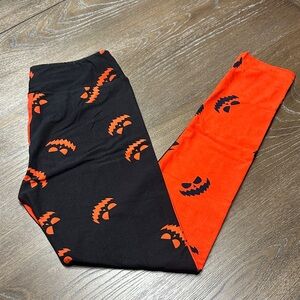 LuLaRoe Women’s Leggings - Black and Orange Pumpkin Design